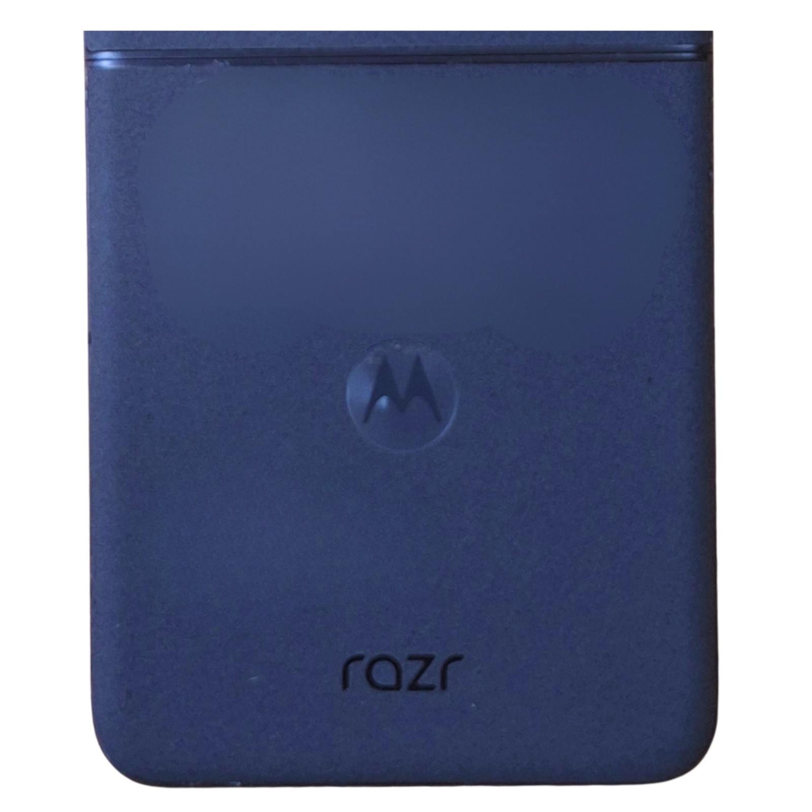 Motorola Moto Razr 50 5G 256GB 8GB RAM Koala Grey (Refurbished) — photo 5