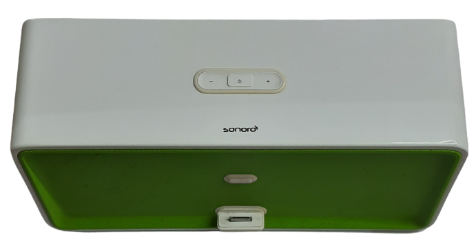 Buy Used Sonoro cuboDock Bluetooth Docking Station for iPod/iPhone - White/Green — photo 2